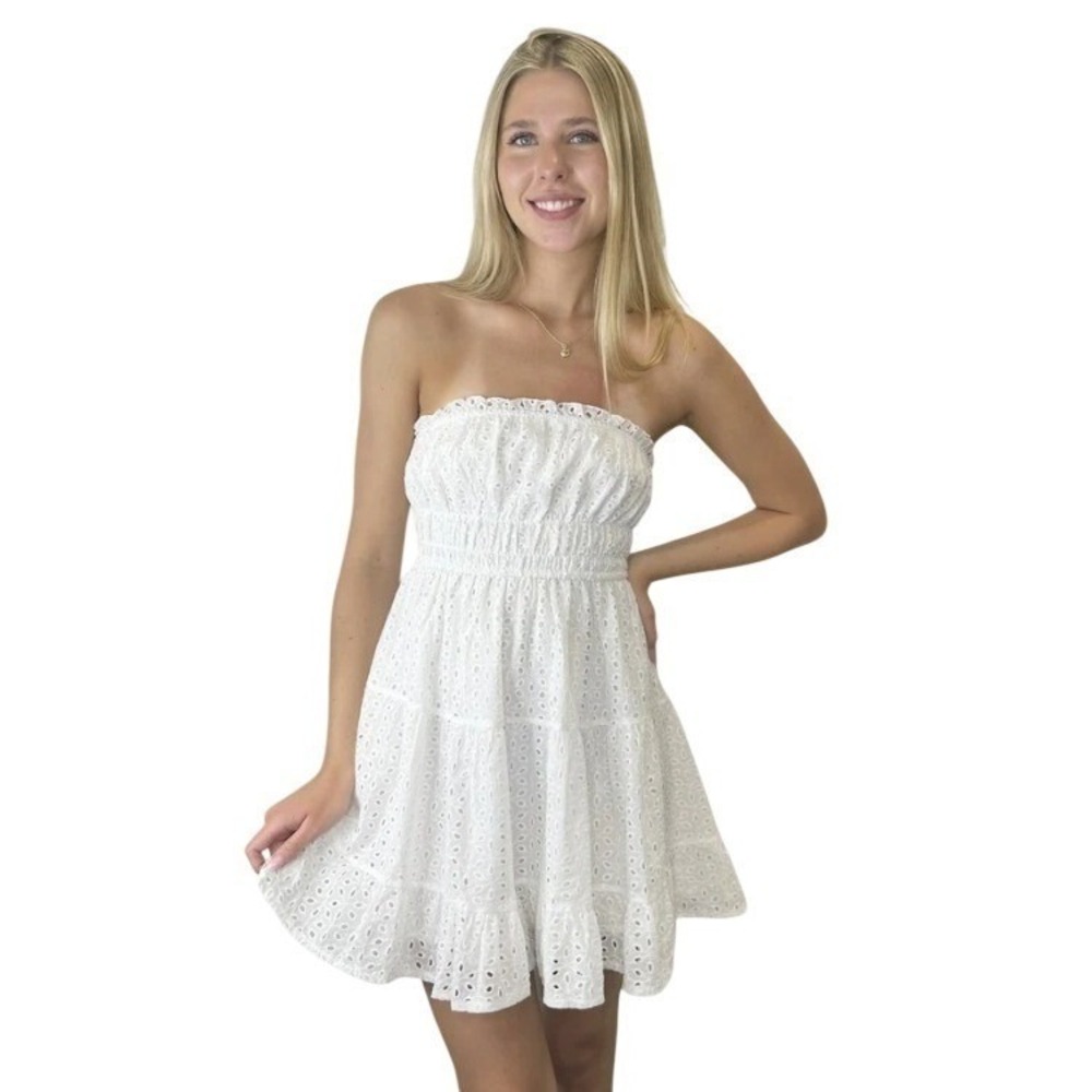 Isabelle's Cabinet‎ | White Eyelet Lace Strapless Smocked Mini Dress | Small